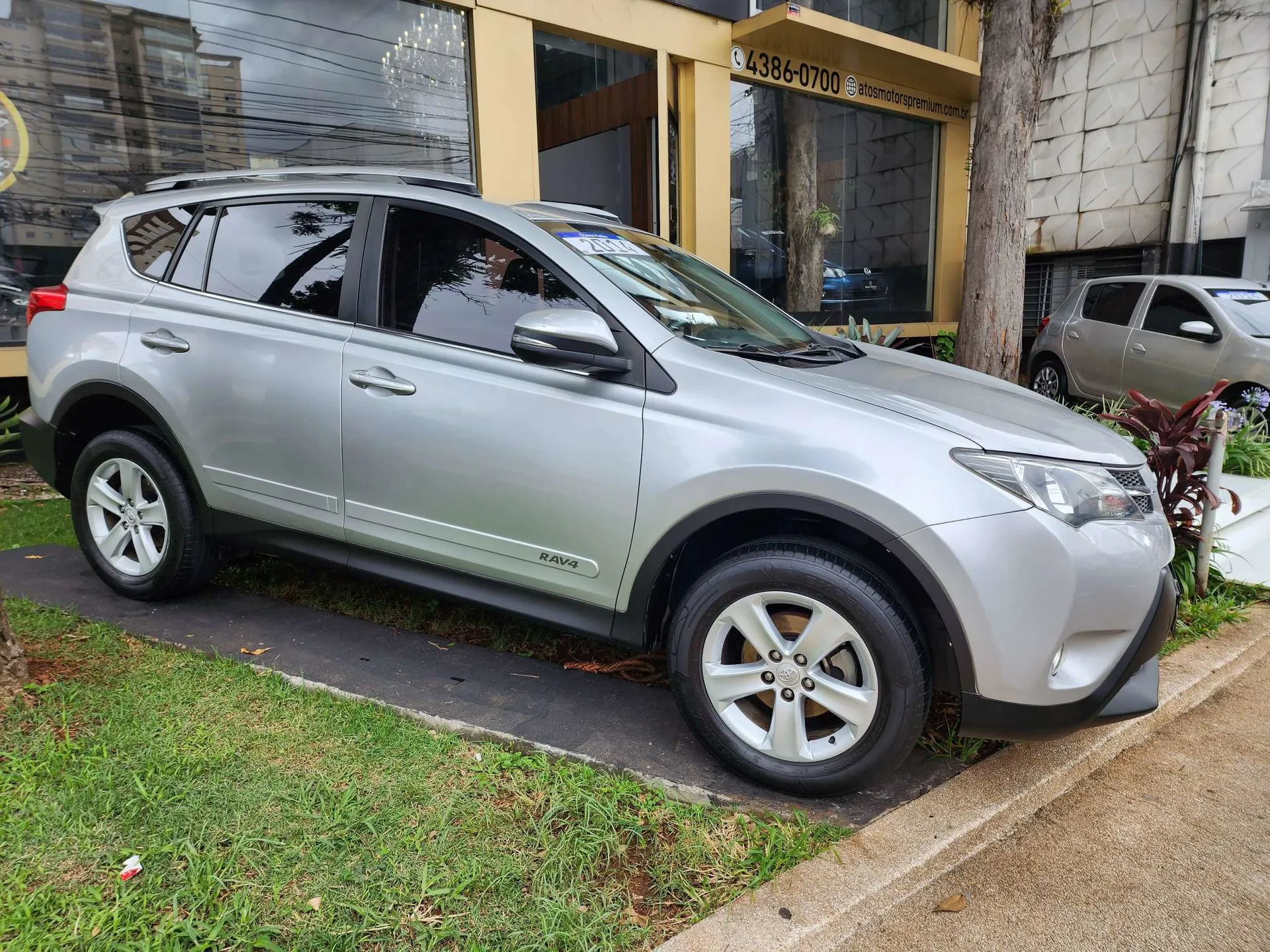 TOYOTA RAV4